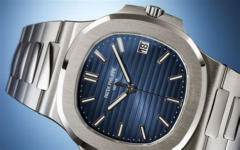 patek philippe white gold nautilus